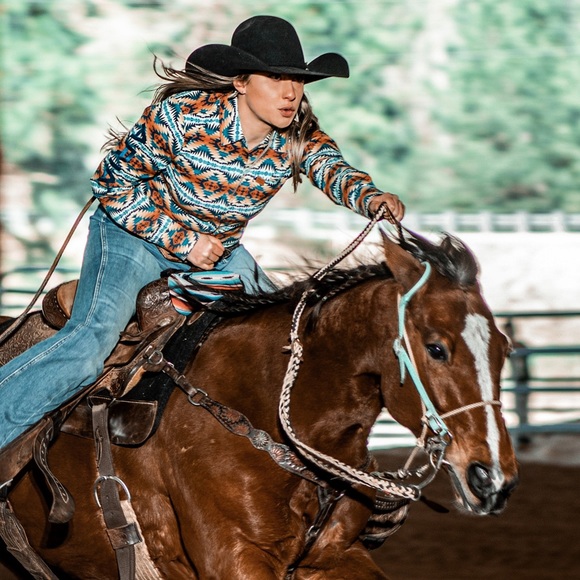 Meet your Posher, Zoe - Picture 3 of 3